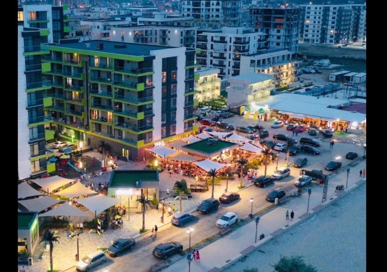 Purple Onyx - Pool & Spa Beach Resort Năvodari Екстериор снимка