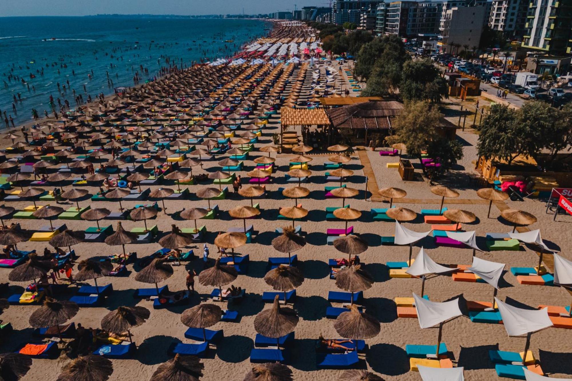 Purple Onyx - Pool & Spa Beach Resort Năvodari Екстериор снимка