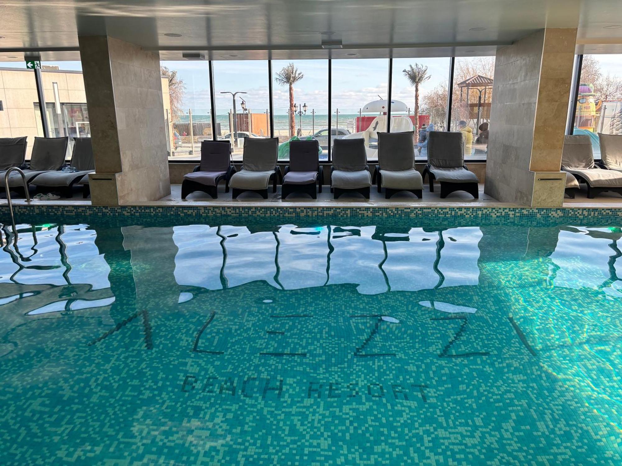 Purple Onyx - Pool & Spa Beach Resort Năvodari Екстериор снимка