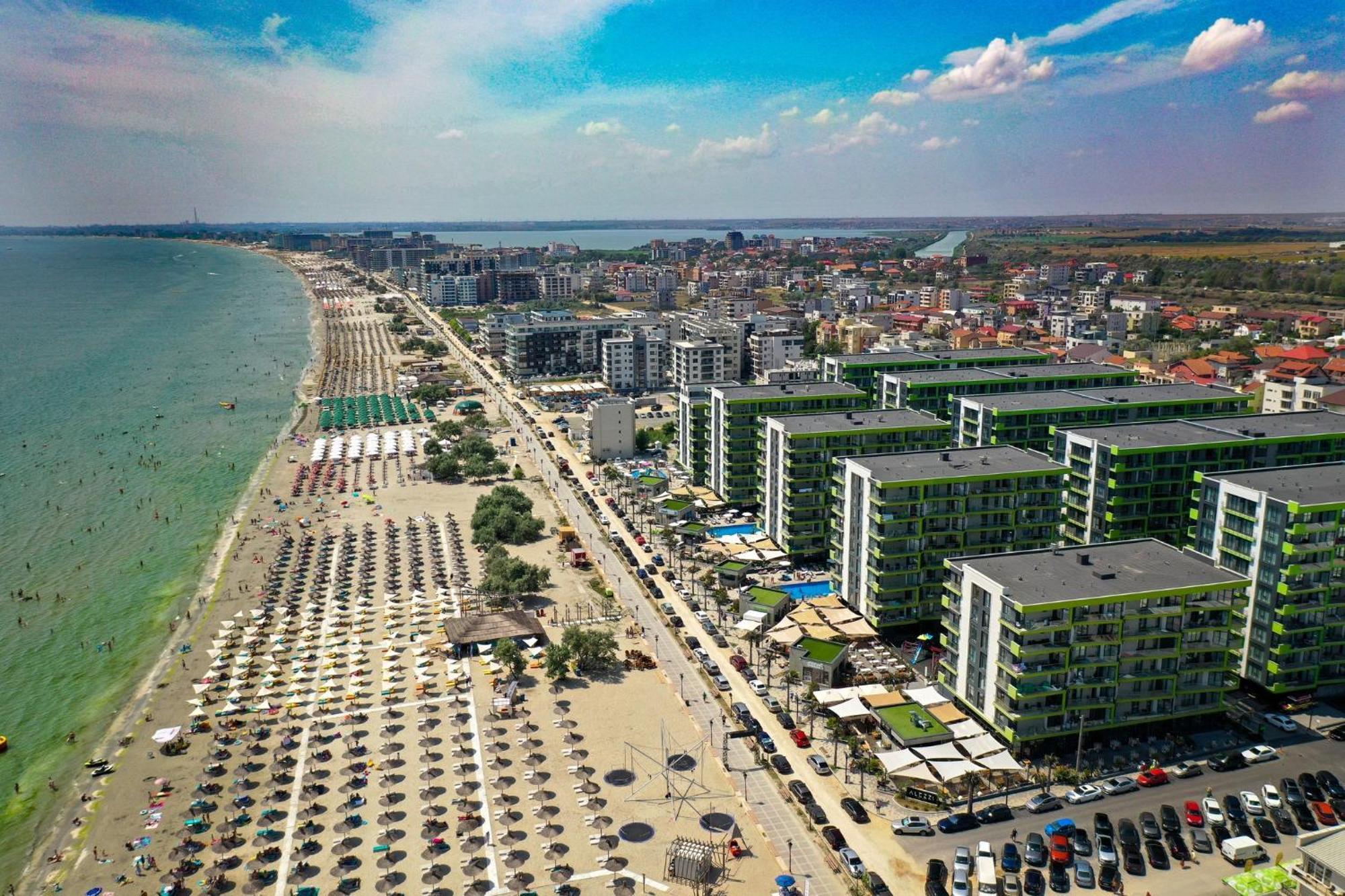 Purple Onyx - Pool & Spa Beach Resort Năvodari Екстериор снимка