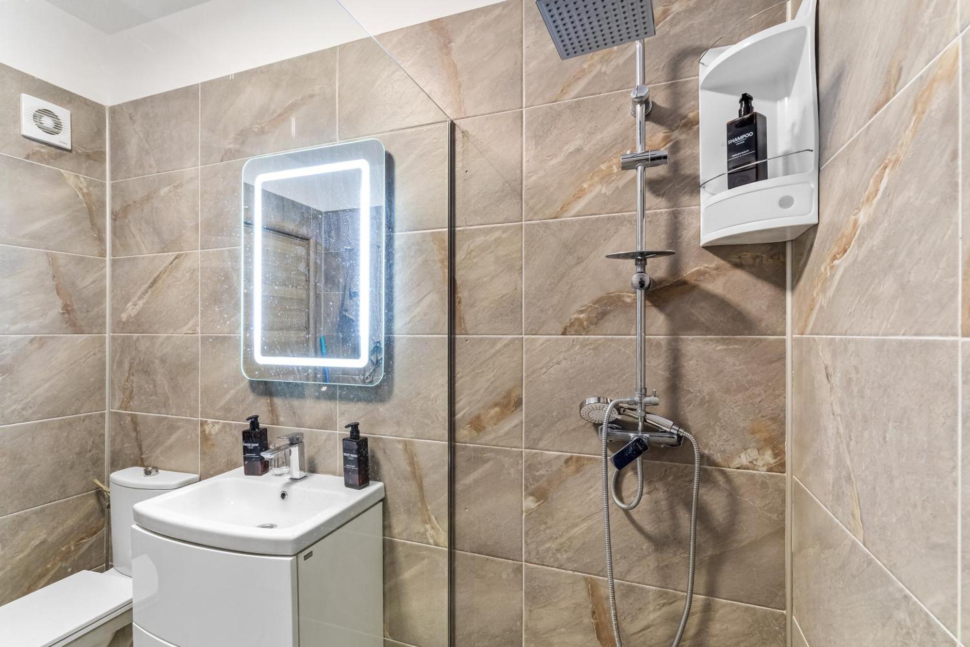 Purple Onyx - Pool & Spa Beach Resort Năvodari Екстериор снимка