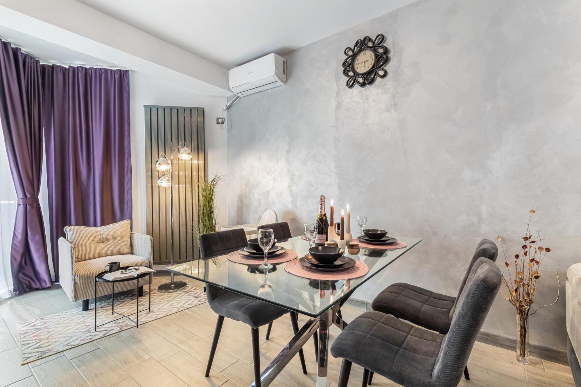 Purple Onyx - Pool & Spa Beach Resort Năvodari Екстериор снимка